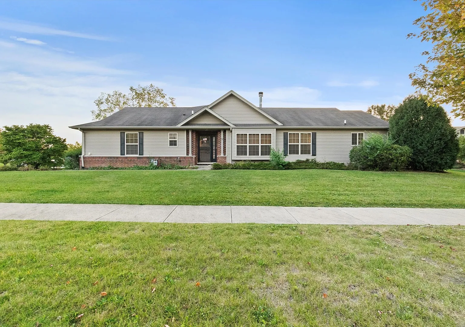Ranch Duplex with Finished Basement in Leighlinbridge