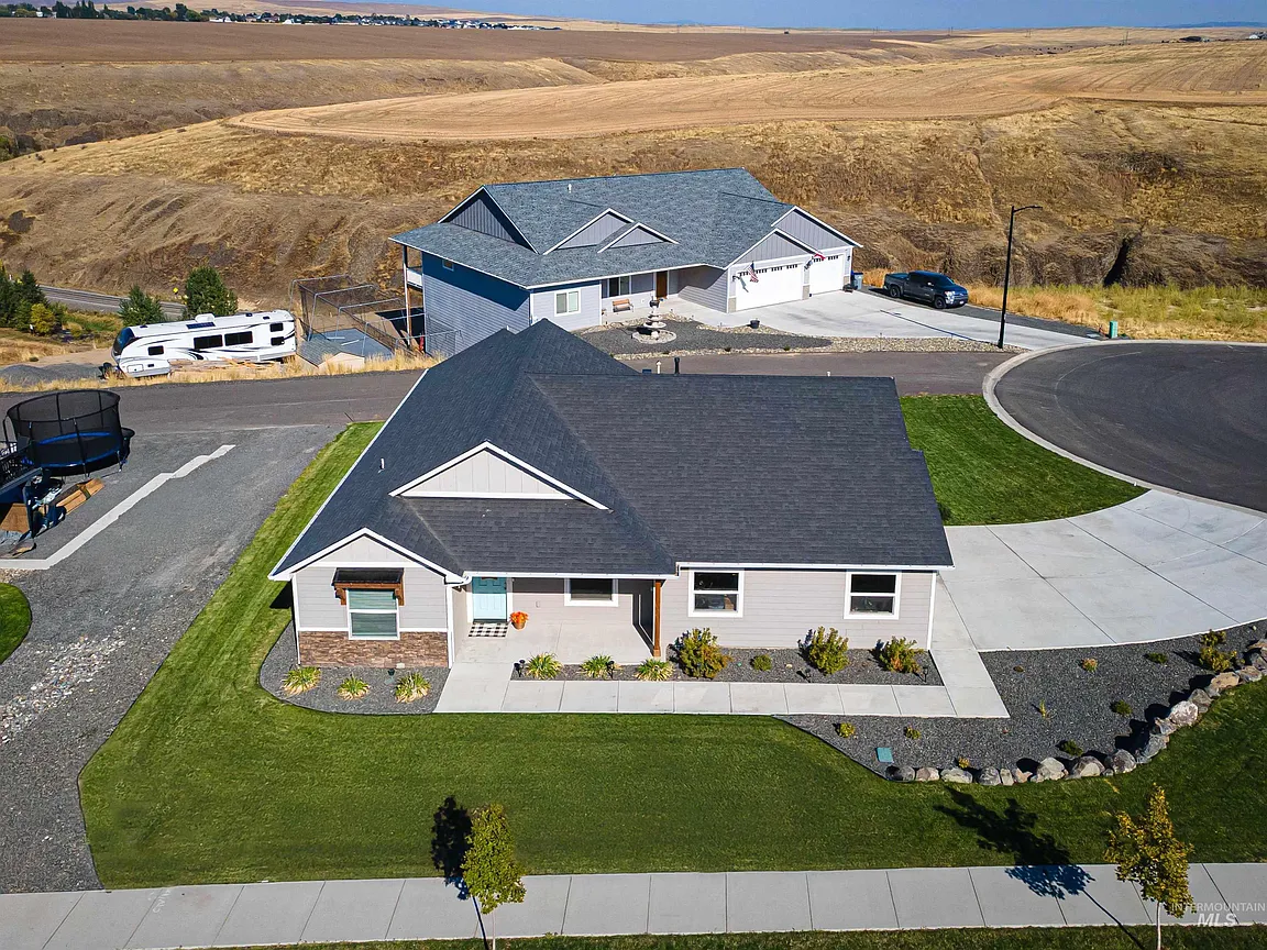 New Construction Single-Level Home in Canyon Crest Estates