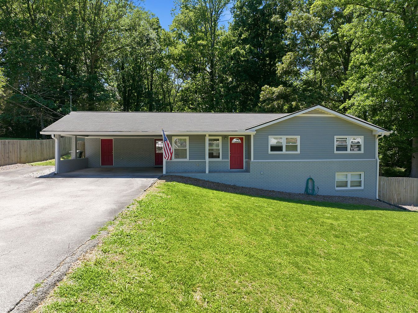 Recently Renovated Ranch Home on Private 0.92-Acre Lot