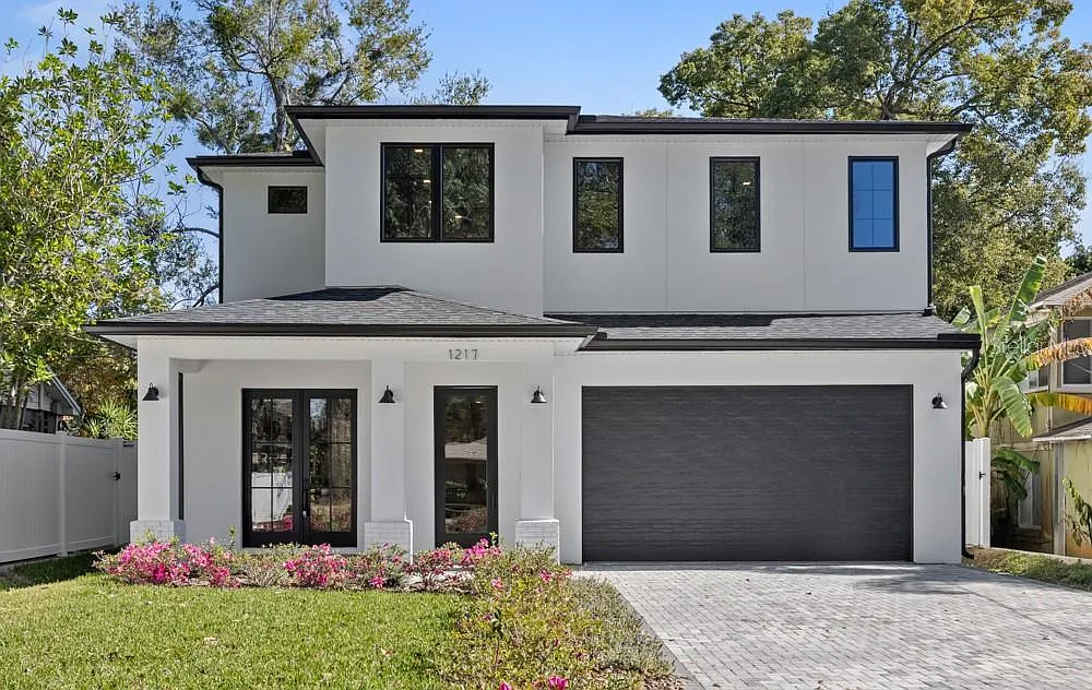 Brand-New Luxury Home in Orlando’s Hourglass District